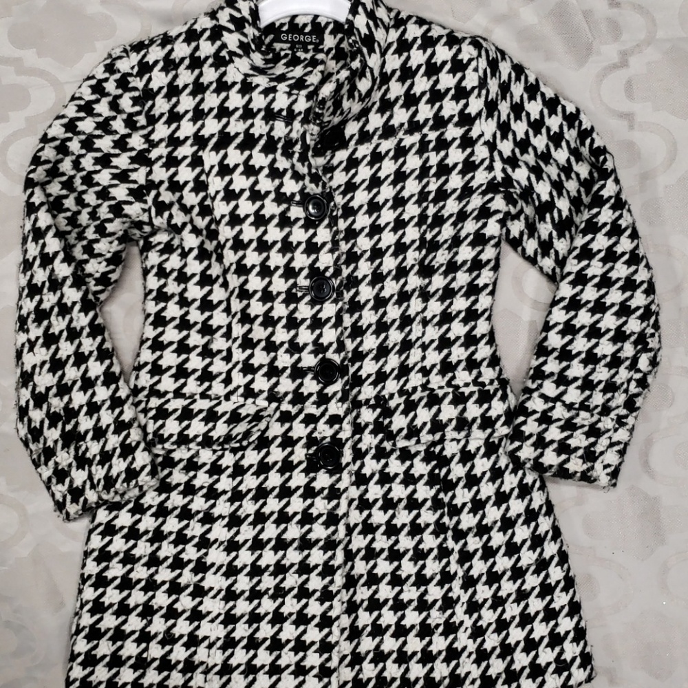 Girls small Blk & Wht pea coat